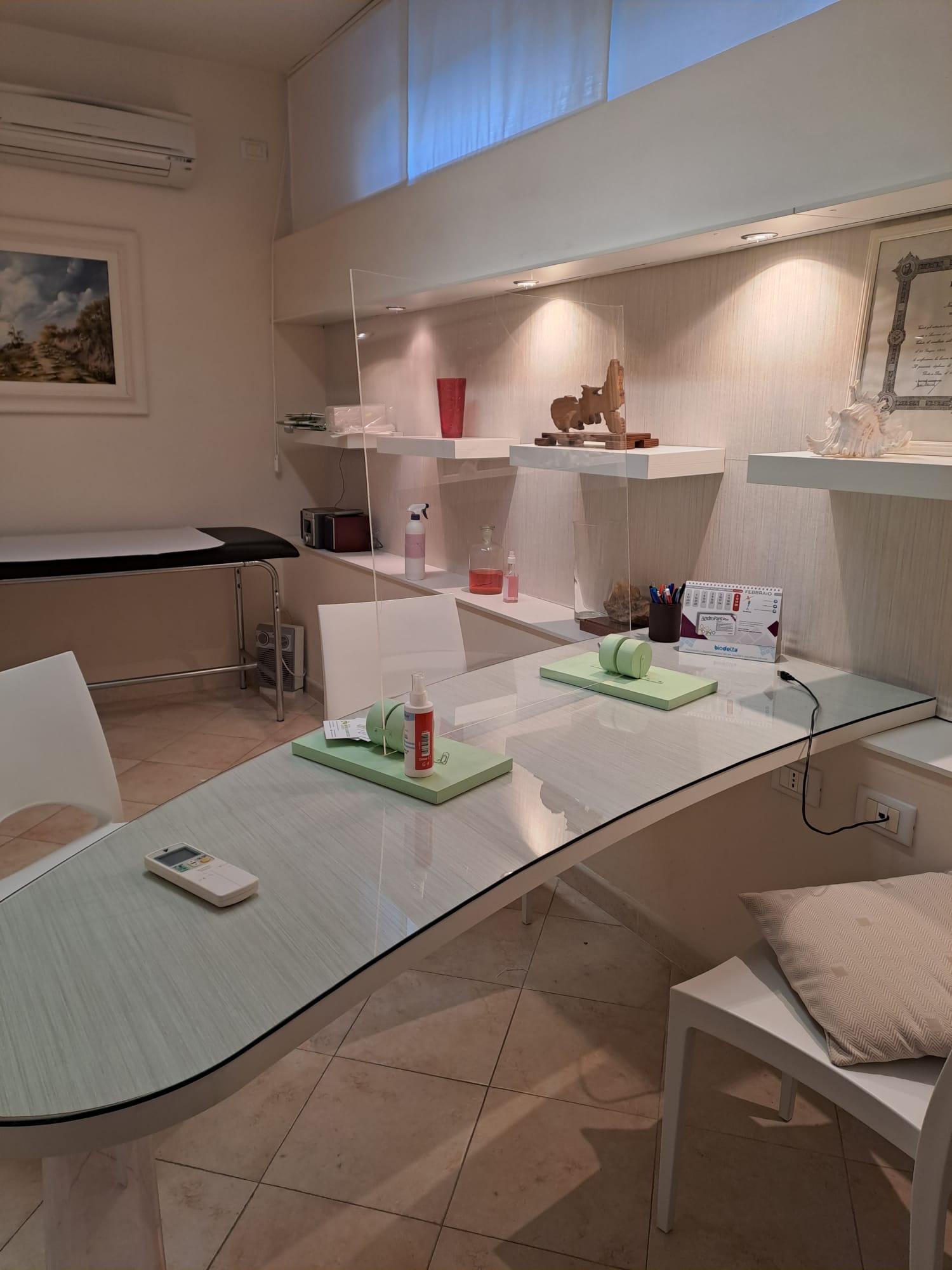 Centro Residenziale, 2 Rooms Rooms,2 BathroomsBathrooms,Ufficio,Affitto,1343