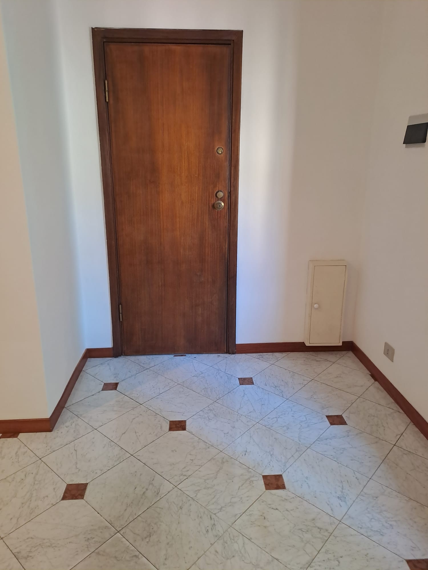 Centro Residenziale, 3 Bedrooms Bedrooms, ,2 BathroomsBathrooms,Appartamento,Vendita,1399