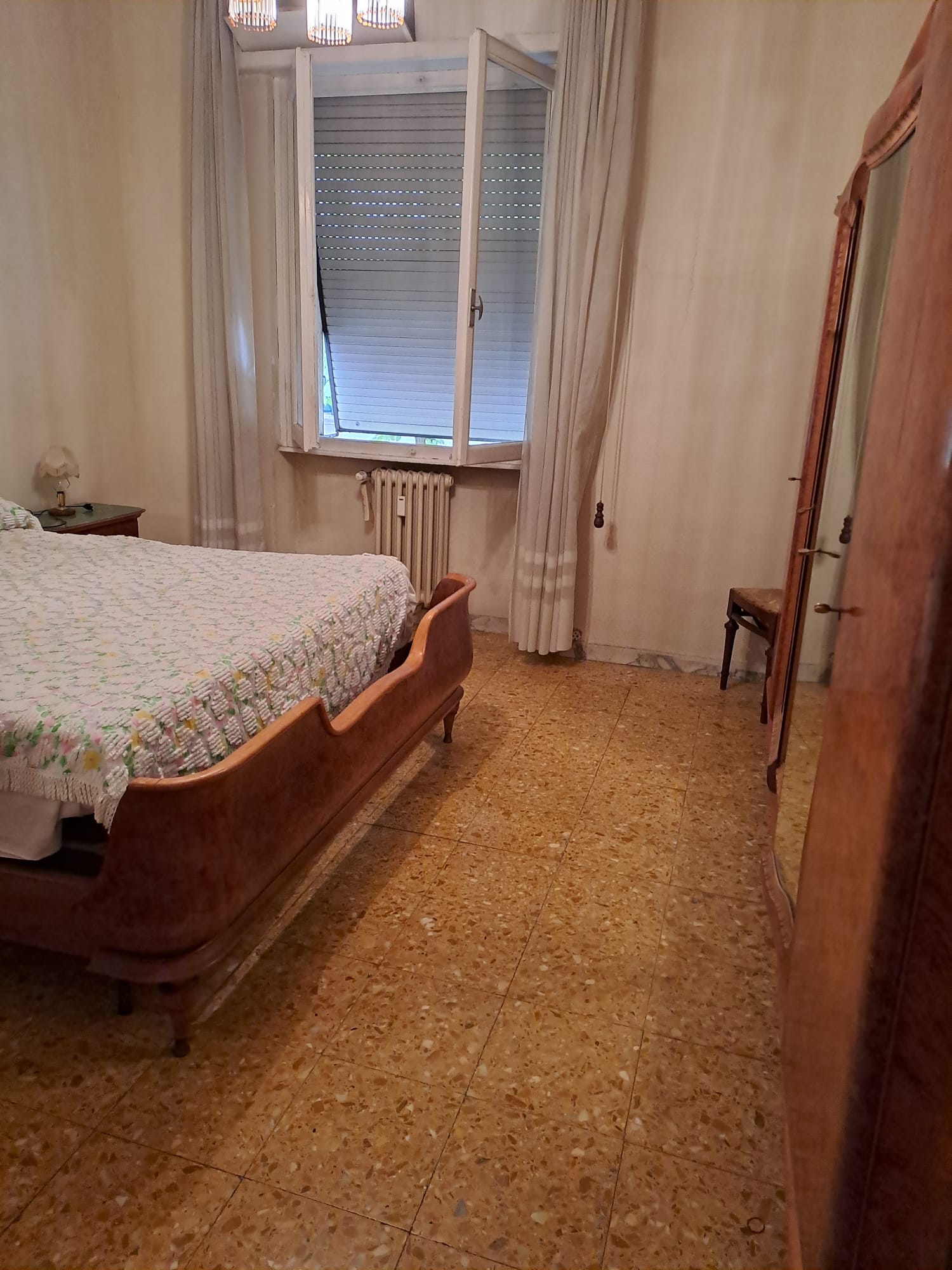 Periferia Sud, 4 Bedrooms Bedrooms, ,2 BathroomsBathrooms,Appartamento,Vendita,1409