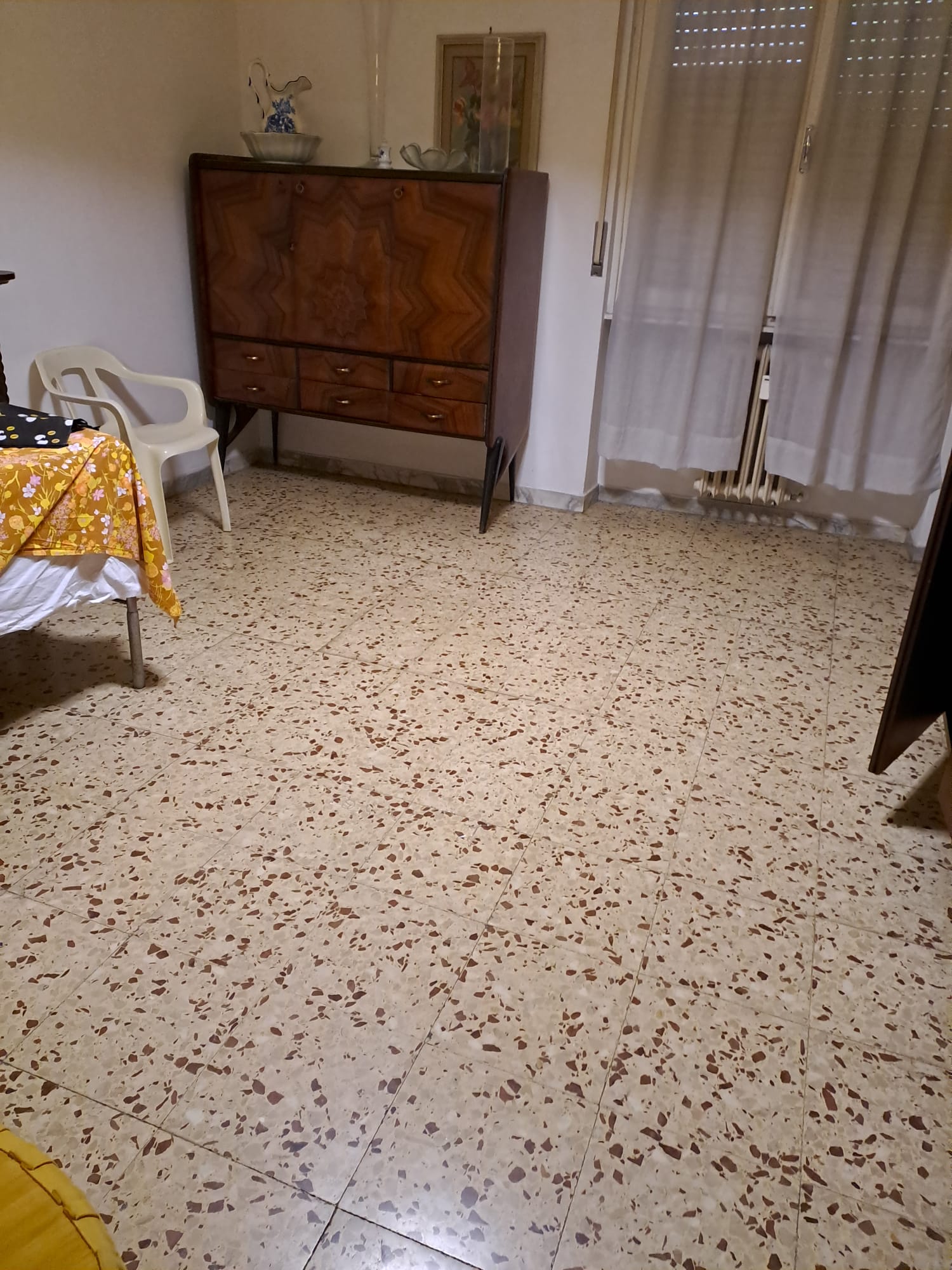 Periferia Sud, 4 Bedrooms Bedrooms, ,2 BathroomsBathrooms,Appartamento,Vendita,1409