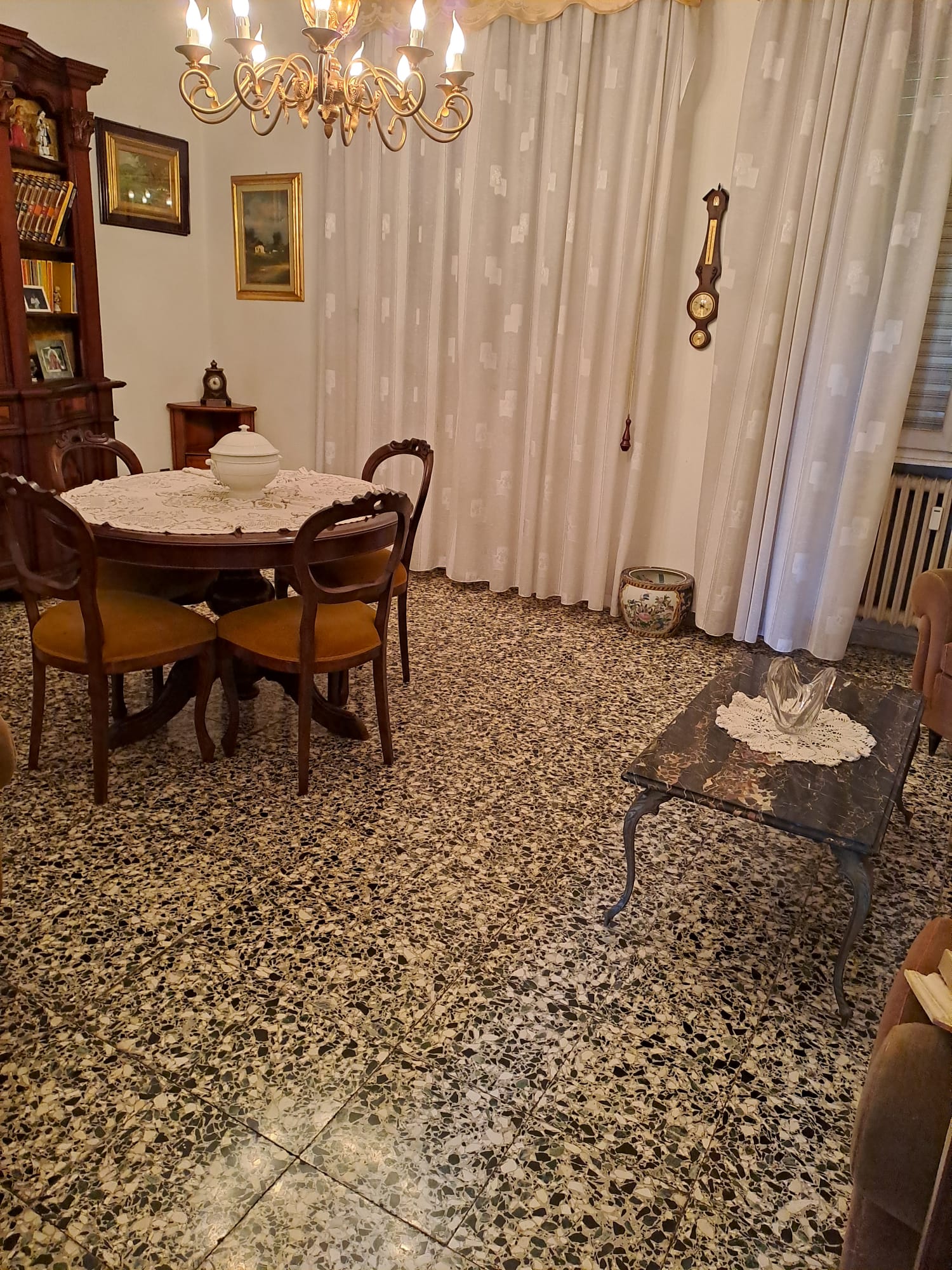 Periferia Sud, 4 Bedrooms Bedrooms, ,2 BathroomsBathrooms,Appartamento,Vendita,1409